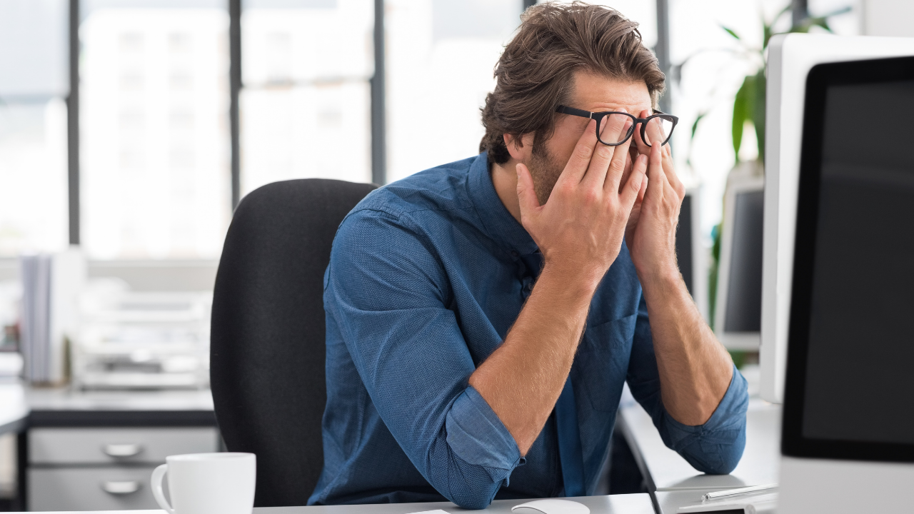 5 Signs That Say You Should Quit Your Job Immediately!